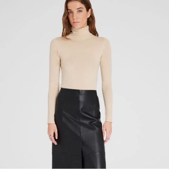 Deep teal turtleneck sweater - Picture 4 of 5